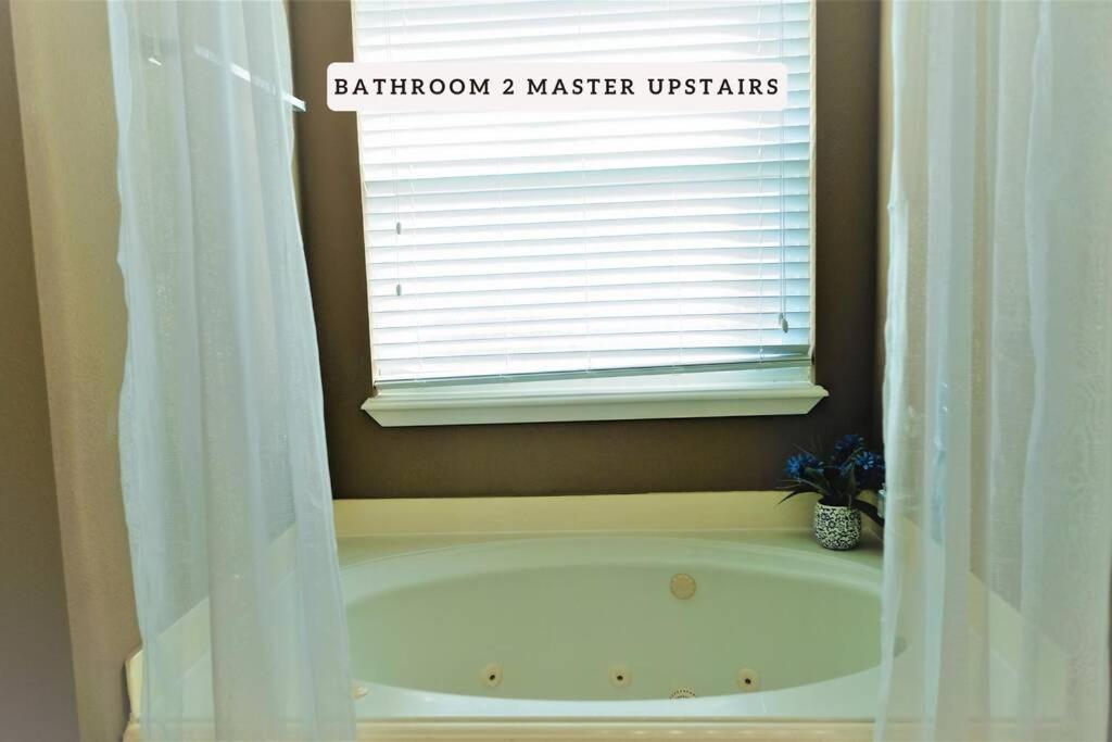 Exceptional, 5 Beds, Near Downtown - Bold Ruler Βίλα Stafford Εξωτερικό φωτογραφία